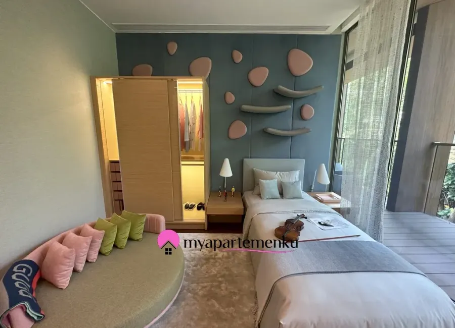 Billionaire's Agent - Dijual Apartemen 3 Kamar Plus Balkon Panjang di Savyavasa Jakarta