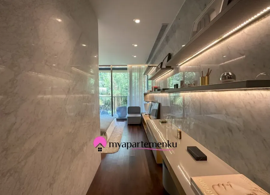 Billionaire's Agent - Dijual Apartemen 3 Kamar Plus Balkon Panjang di Savyavasa Jakarta