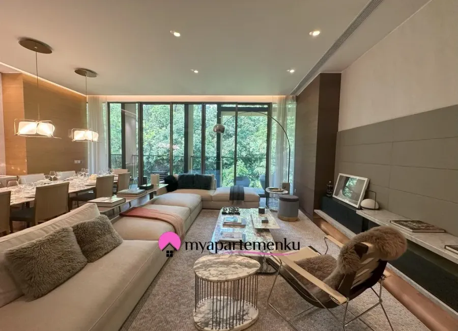 Billionaire's Agent - Dijual Apartemen 3 Kamar Plus Balkon Panjang di Savyavasa Jakarta