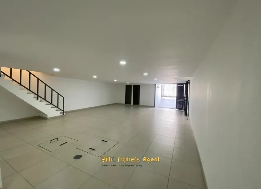 Billionaire's Agent - Dijual Rumah Modern 3 Lantai di OPAL Townhouses Permata Hijau, Jakarta Selatan